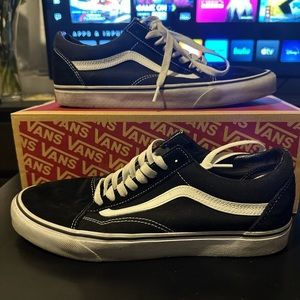 Vans Old Skool Size 10 (USED)